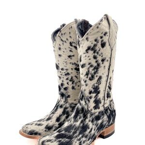 Cowhide Western Boots - Black and White